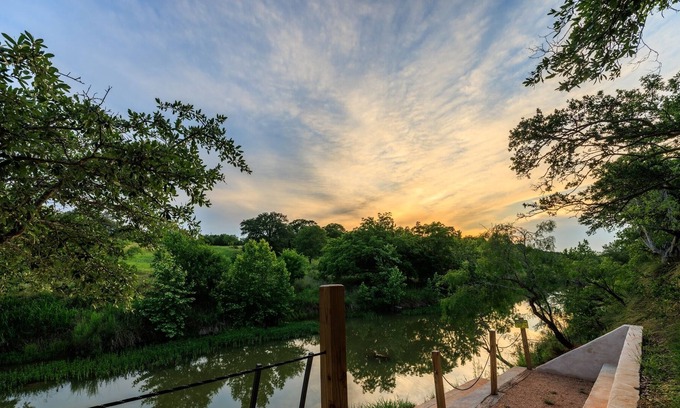 Fredericksburg Cottage | 6 newly built River's Edge Cottages on the Pedernales River - 3 private hot tubs