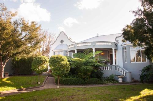 Bredasdorp House | 6 on Kloof Guest House
