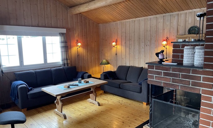 Gol Municipality Ski Chalet | 6 pers. cottage with a fantastic view in the middle of a natural environment.