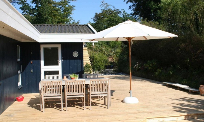 Hornbaek House | 6 person holiday home in Dronningmølle