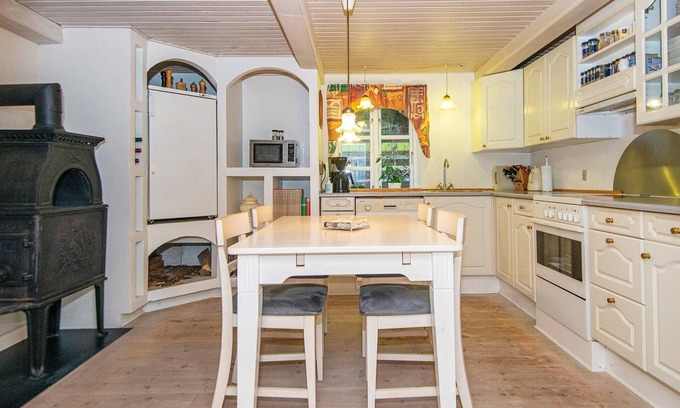 Alsrode House | 6 person holiday home in Grenaa