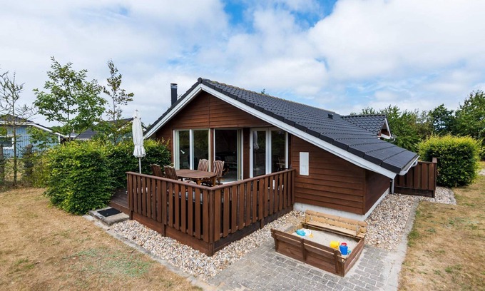 Skaven Strand House | 6 person holiday home in Tarm