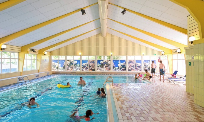 Stadtkyll RV Rental | 6-person safari tent in the holiday park Landal Wirfttal