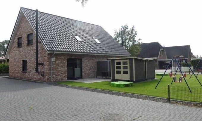 Norderteil House | 6 person vacation home with sauna, whirlpool, two showers and wood-burning stove in Otterndorf