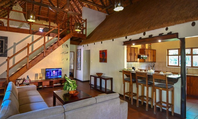 Phalaborwa House | 6-person villa at Kruger Park entrance