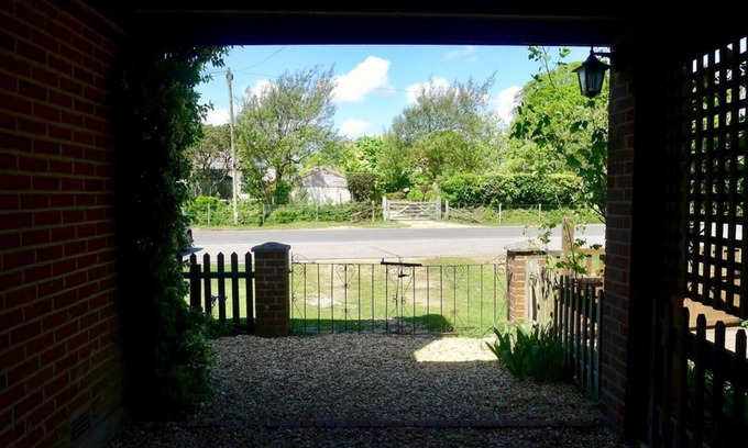 New Forest District House | 6 Pilley Green cottage
