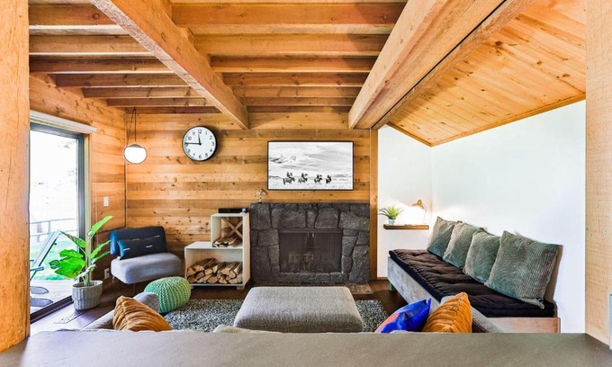Sunriver House | 6 Ranch Cabin