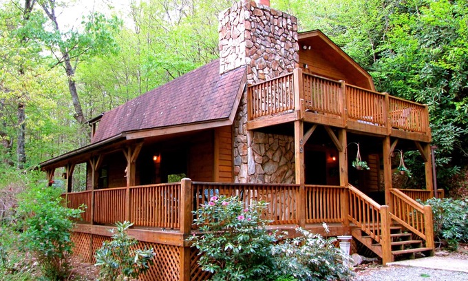 Maggie Valley Cabin | 6 Secluded Acres/Hot Tub/Fire Pit/Wood Fireplace/Pool Table/Hammock/Pets OK