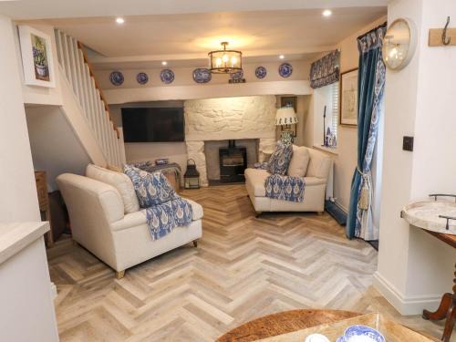 Conwy House | 6 Uppergate Street Rose Cottage