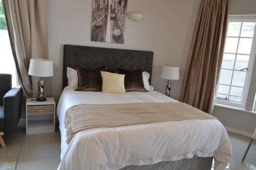 Woodmead House | 6 Woodmead Suites