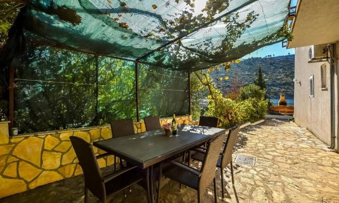 Podglavica Apartment | 60 m² Apartment ∙ 2 bedrooms ∙ 5 guests