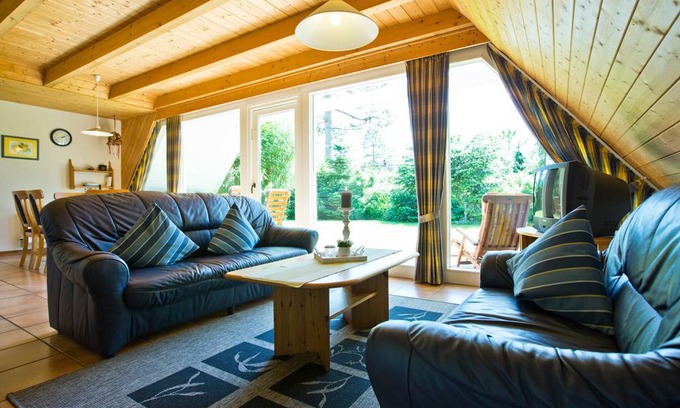 Monkebull House | 60 m² House ∙ 3 bedrooms ∙ 2 guests