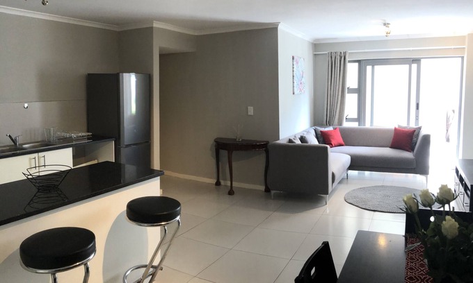 Claremont Apartment | 606 The Beaumont