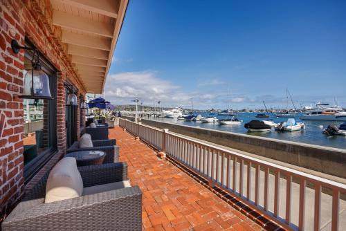 Balboa Island House | 608 S Bayfront