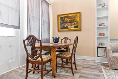 Natchez Apartment | 610 Franklin - Downstairs - 2 Bed, 2 Bath, Heart of Downtown, Pet Friendly with fee