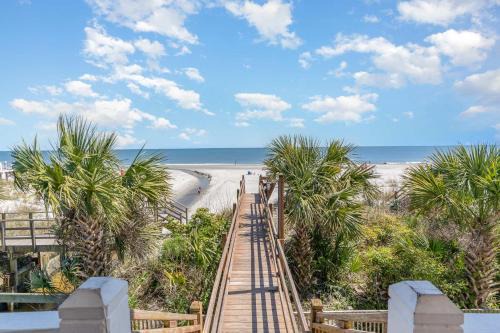 Surfside Beach House | 611A North Ocean Boulevard