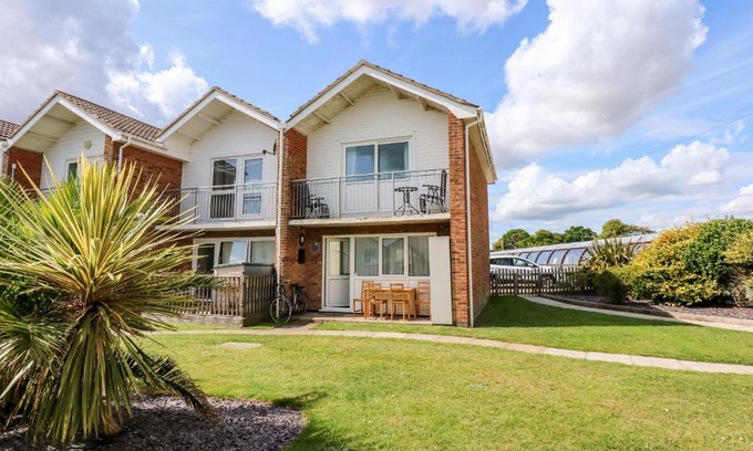 Corton House | 63 The Waterside Holiday Park