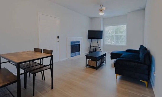 Milwood Apartment | 65) Entire 2 bedroom Downtown!