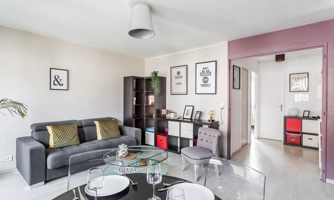 Bourg-l'Eveque Apartment | 65 m² Apartment ∙ 2 bedrooms ∙ 4 guests