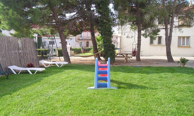 Latour-Bas-Elne Apartment | 65m2 wifi 2ch garden 2km sea 6pers parking ok pets vacation vouchers