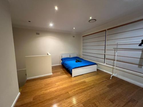 Beecroft House | 66 Red Room