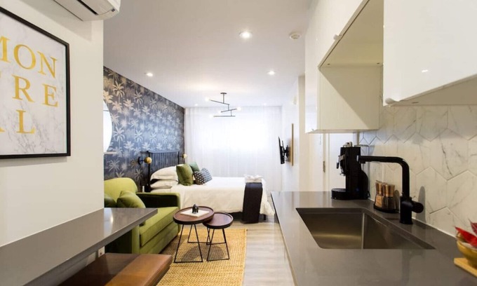 Little Italy Apartment | 6768 - 104 · Palms Little Italy Studio with full bathroom by Denstays