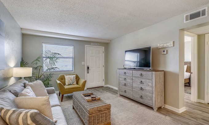 Fort Walton Beach Condo | 68 m² Condo ∙ 1 bedroom ∙ 5 guests