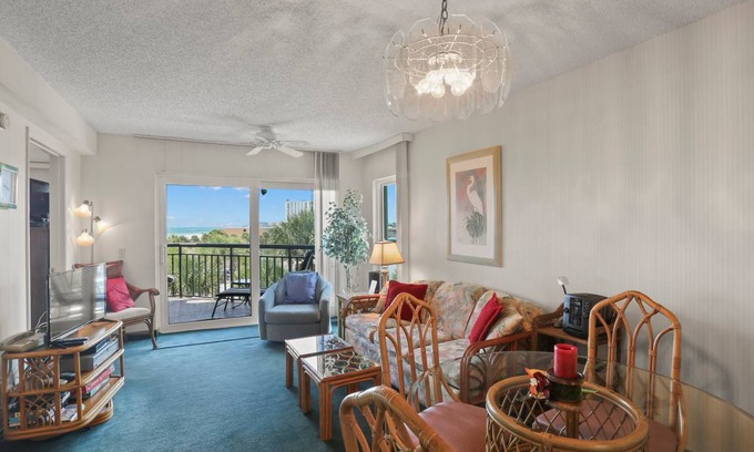 St. Pete Beach Condo | 69 m² Condo ∙ 1 bedroom ∙ 4 guests
