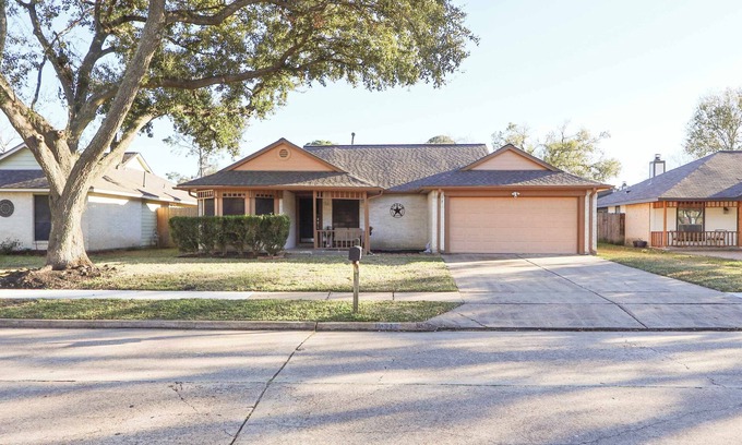 FM 1960 House | 6S Hideout Houston Su