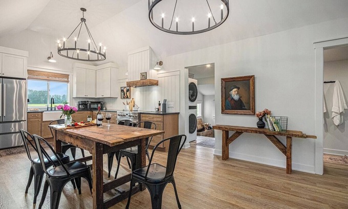 South Haven House | 7 Acres | Near Lakes + Beaches | Fire Pit | BBQ