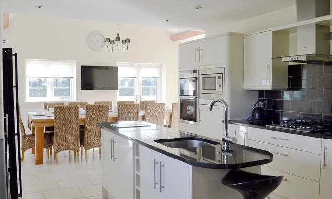 Holywell Cottage | 7 bedroom accommodation in Babell near Holywell, Flintshire