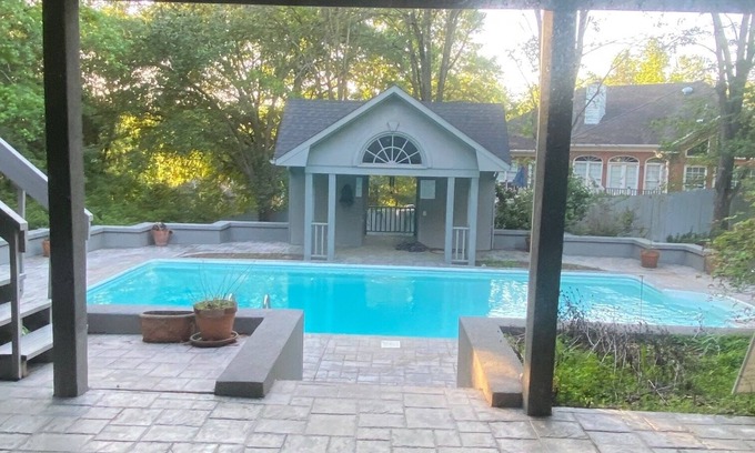 Columbus House | 7-Bedroom Expansive Vacation Home, Minutes from Cooper Creek Tennis & Fort Moore