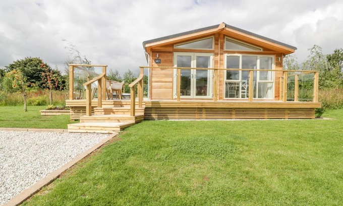 Dobwalls House | 7 Meadow Retreat
