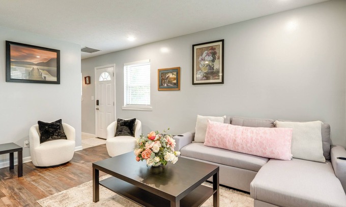 Jeffersonville House | 7 Mi to Louisville: Family-Friendly Jefferson Home