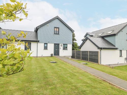 Brynteg House | 7 Parc Delfryn