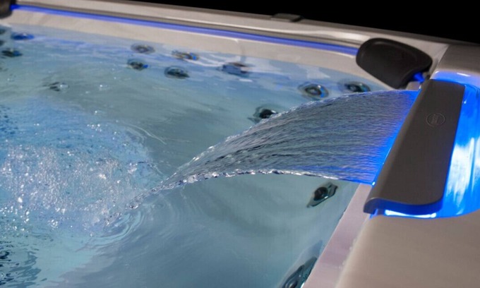 Cowichan Bay House | 7 Person Hot Tub King Bed Cowichan Bay Ocean View, Games Room and Sauna