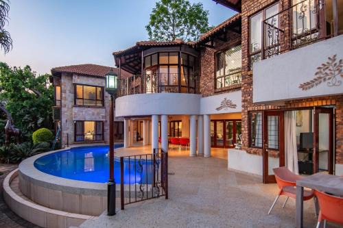 White River House | 7 Saint Andrew