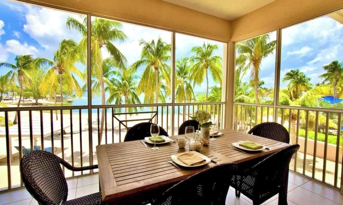 Rum Point Condo | 7 Up Condo at Scenic Kaibo Kai - Beach & Pool
