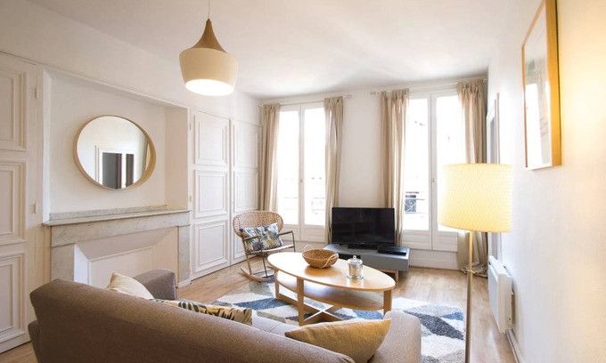 Saint-Georges Apartment | 70 m² Apartment ∙ 2 bedrooms ∙ 4 guests