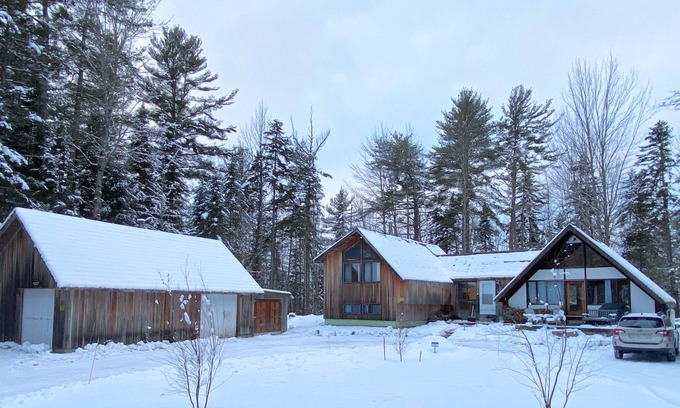 Franconia Ski Chalet | 70SC rustic ski chalet close to Cannon, Franconia Bretton Woods!