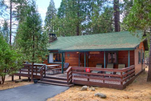 North Wawona Ski Chalet | 73 Walk-A-Bout