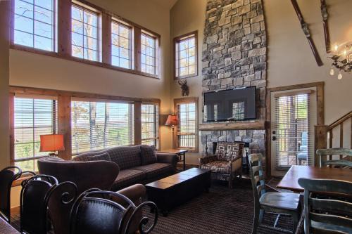 Boyne Falls House | 7317 Creekside Condo