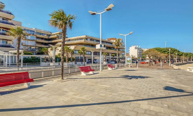 Arcachon Apartment | 74 m² Apartment ∙ 2 bedrooms ∙ 5 guests