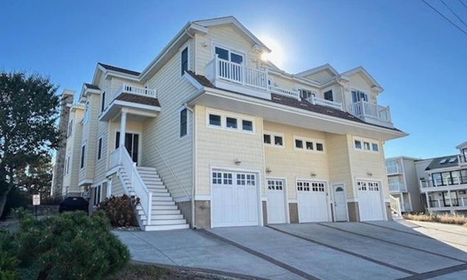 Townsend's Inlet Condo | 7411 Pleasure Avenue North