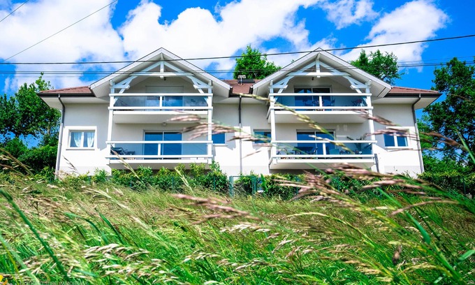 Poisy Apartment | 75 m2 apartment with 2 bedrooms and mountain views