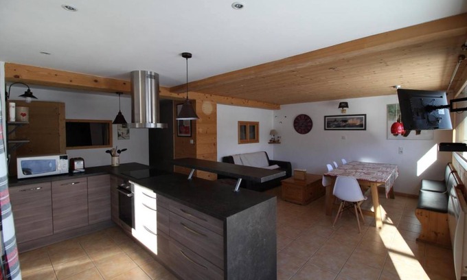 Valloire Ski Chalet | 75 m² Chalet ∙ 2 bedrooms ∙ 6 guests