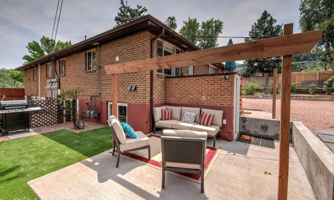 Broadmoor Villa | 75 m² Villa ∙ 2 bedrooms ∙ 4 guests
