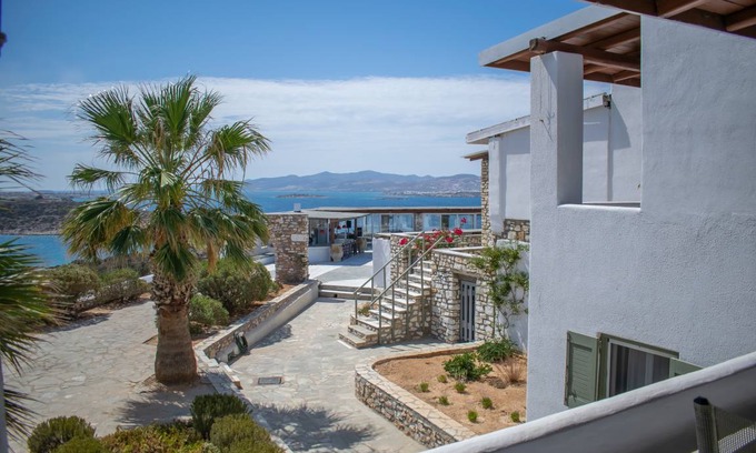 Nea Cryssi Akti Villa | 75 m² Villa ∙ 2 bedrooms ∙ 4 guests