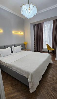 Almaty Apartment | 77 с Панорамными окнами вид на Горы