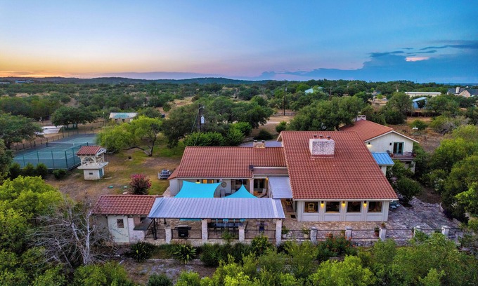 Paleface Lake Country Estates House | 7br Home w/Pool - Perfect for Family Reunions